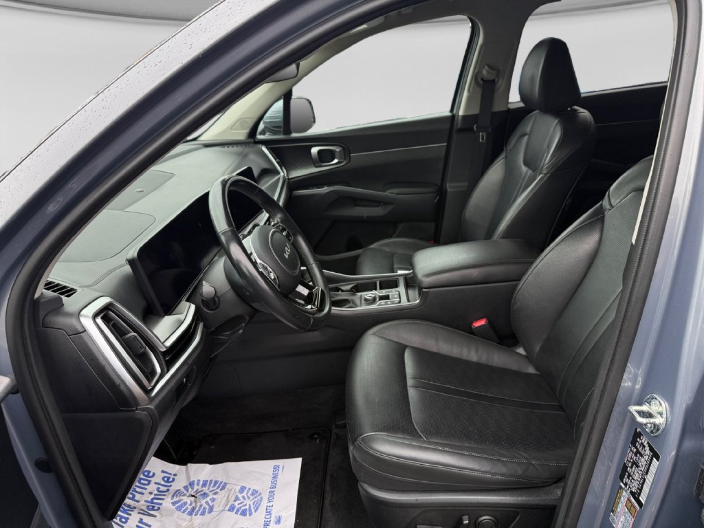 Used 2024 Kia Sorento S FWD image 18