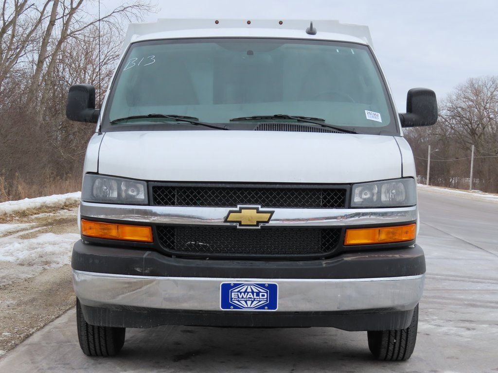 New 2025 Chevrolet Express 3500 w/ Power Convenience Package image 17