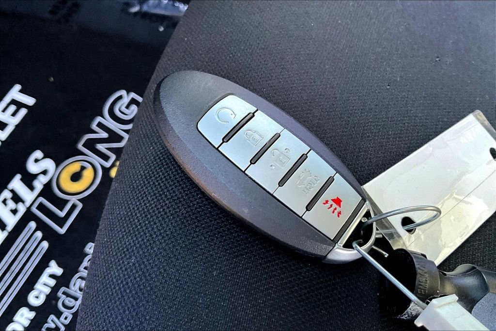 Used 2020 Nissan Sentra SV w/ Trunk Package image 10