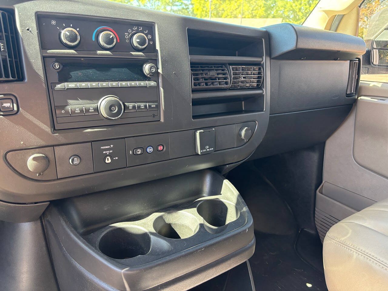 Used 2019 Chevrolet Express 2500 w/ Driver Convenience Package RWD image 12