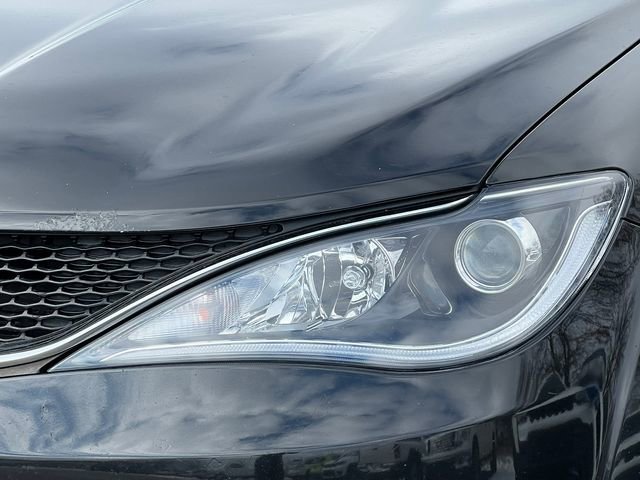 Used 2018 Chrysler Pacifica Touring-L Plus image 44