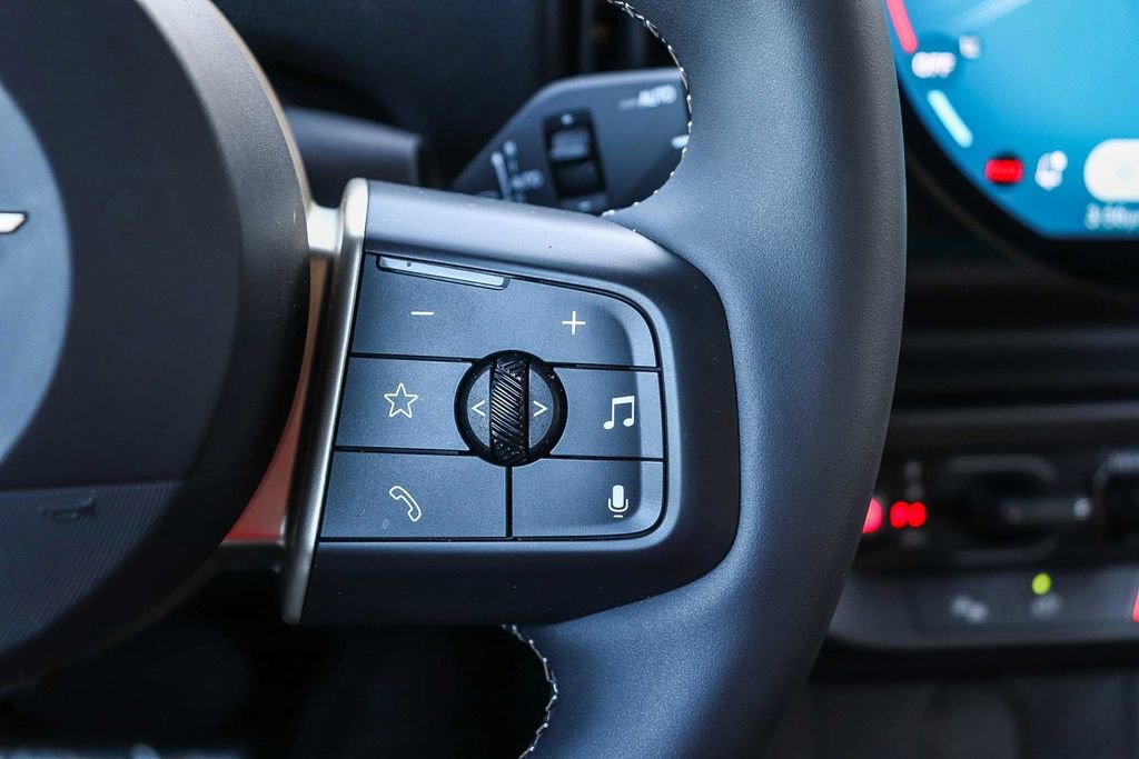 Used 2025 MINI Cooper S FWD image 28