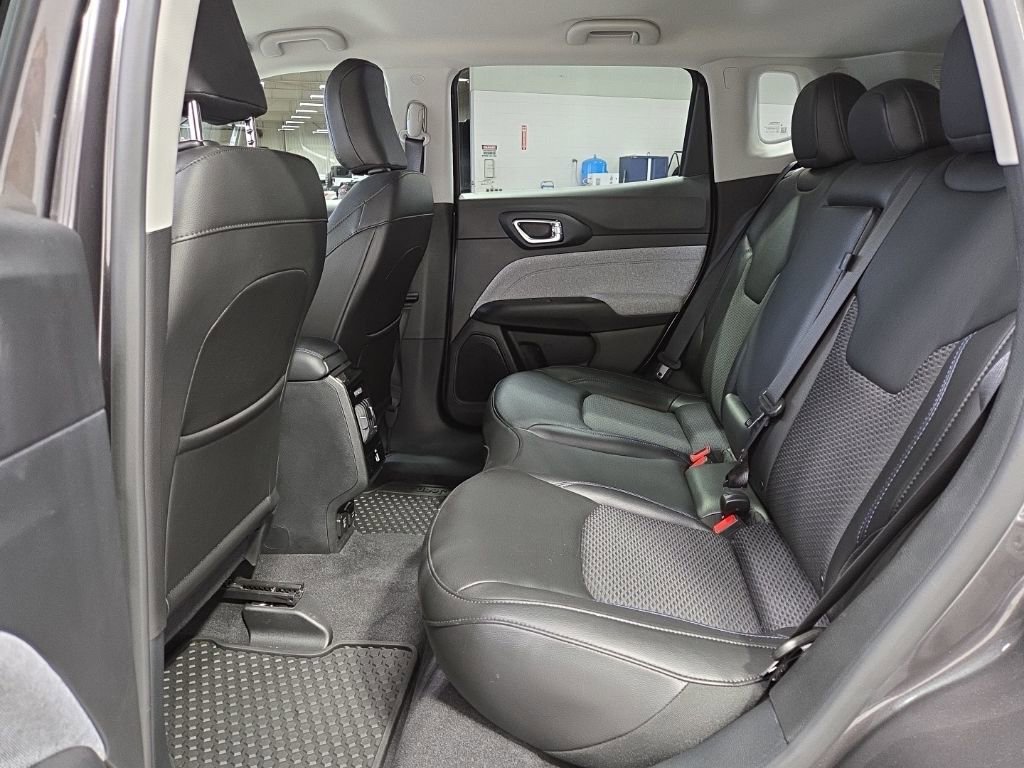 Used 2022 Jeep Compass Latitude w/ Convenience Group image 30