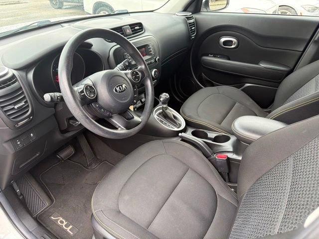 Used 2014 Kia Soul + FWD image 8