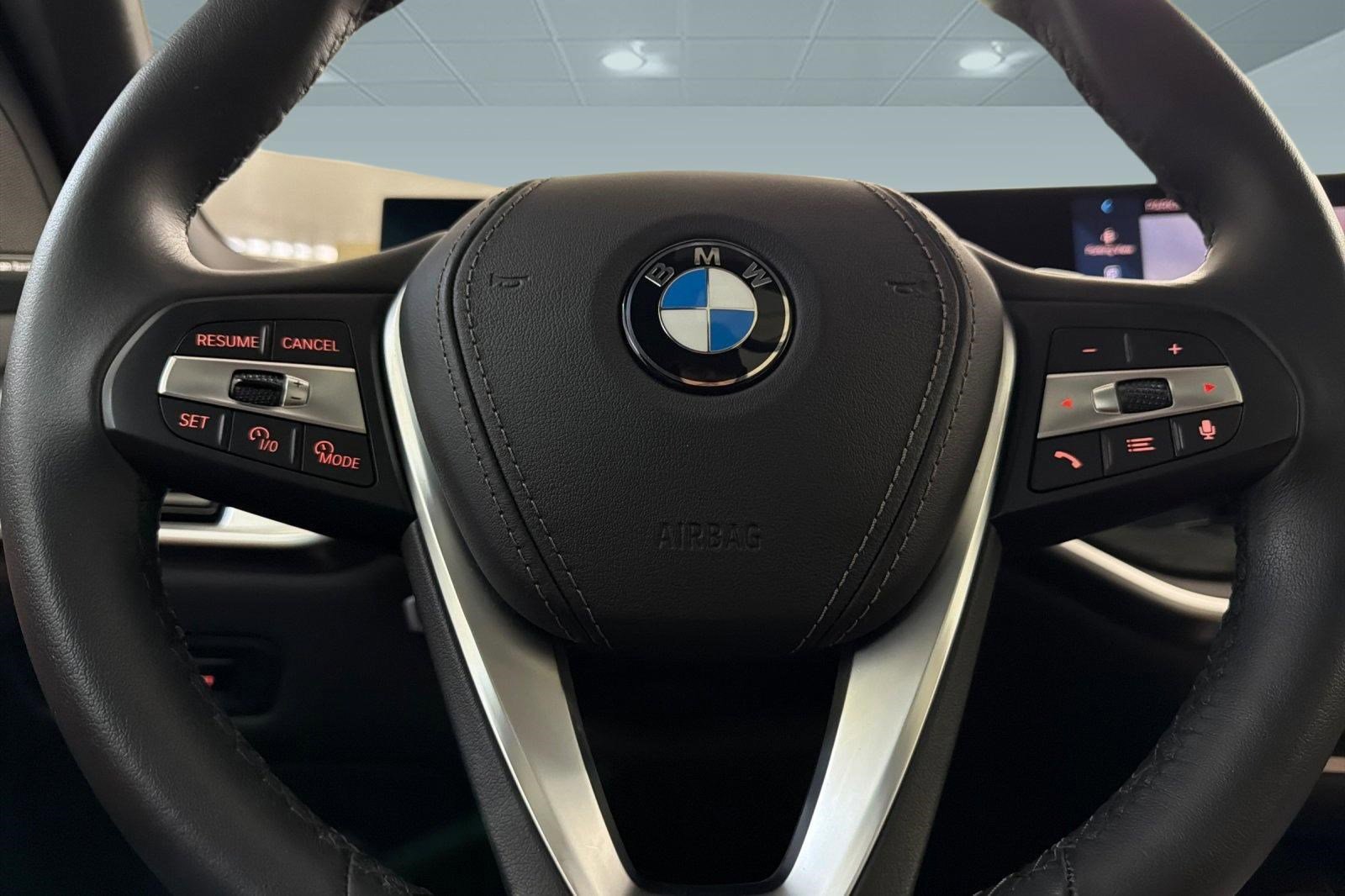 Used 2026 BMW X5 sDrive40i w/ Premium Package RWD image 17