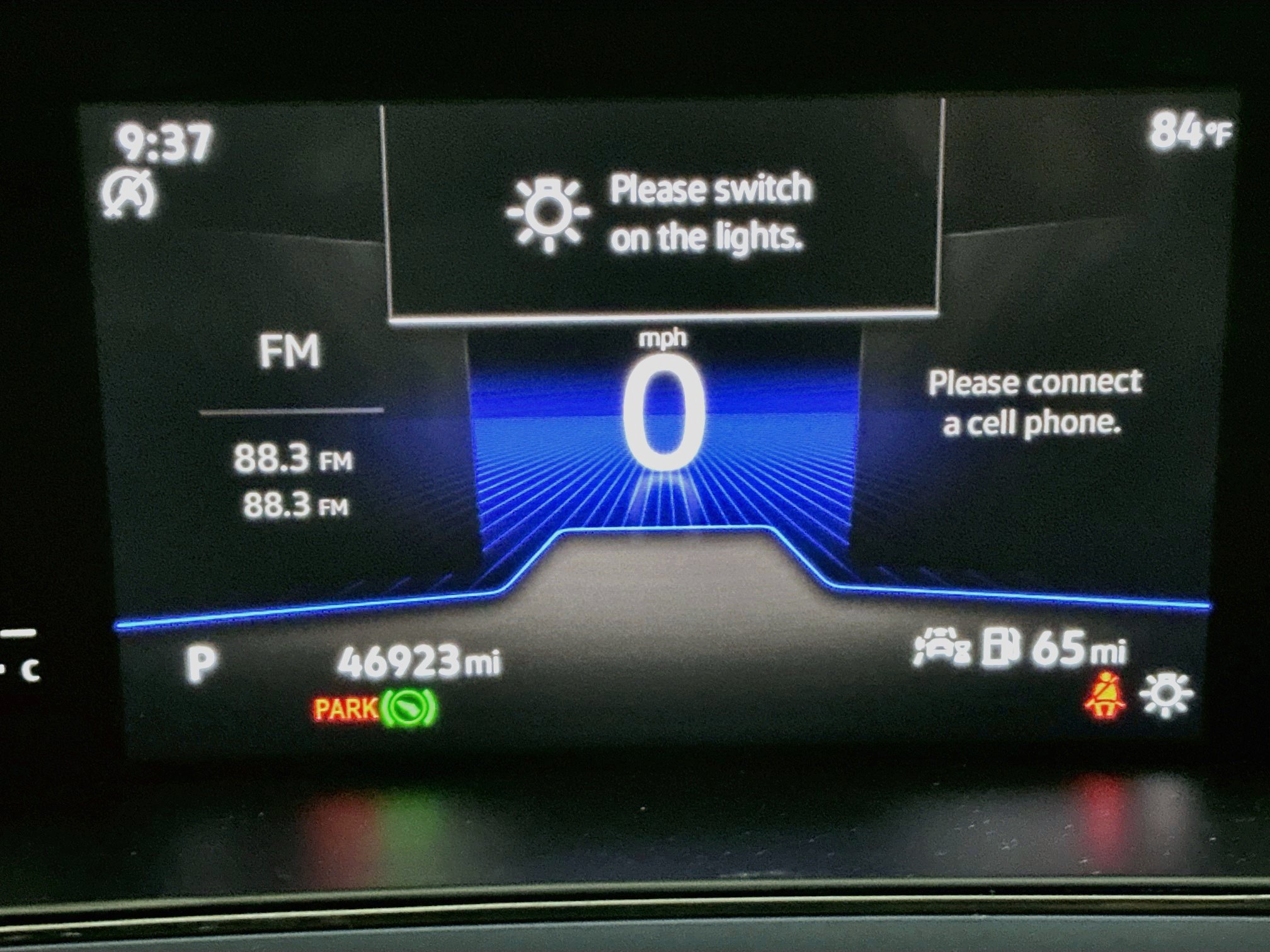 Used 2022 Volkswagen Taos SE w/ Panoramic Sunroof Package FWD image 19