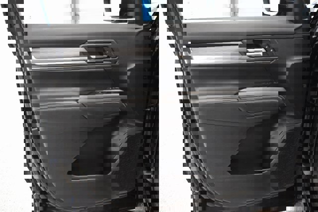 Used 2025 GMC Terrain Elevation image 22