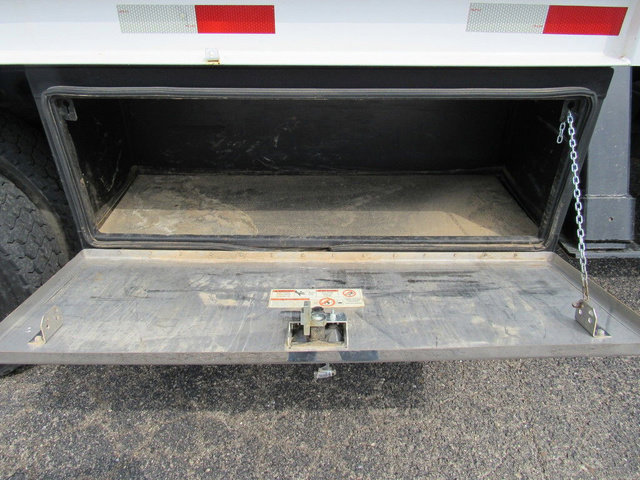 Used 2019 Ford F550 4x4 Regular Cab Super Duty image 16