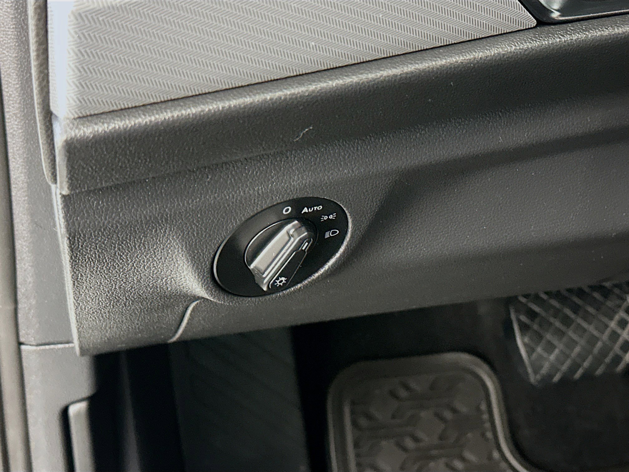 Used 2020 Volkswagen Jetta S image 17