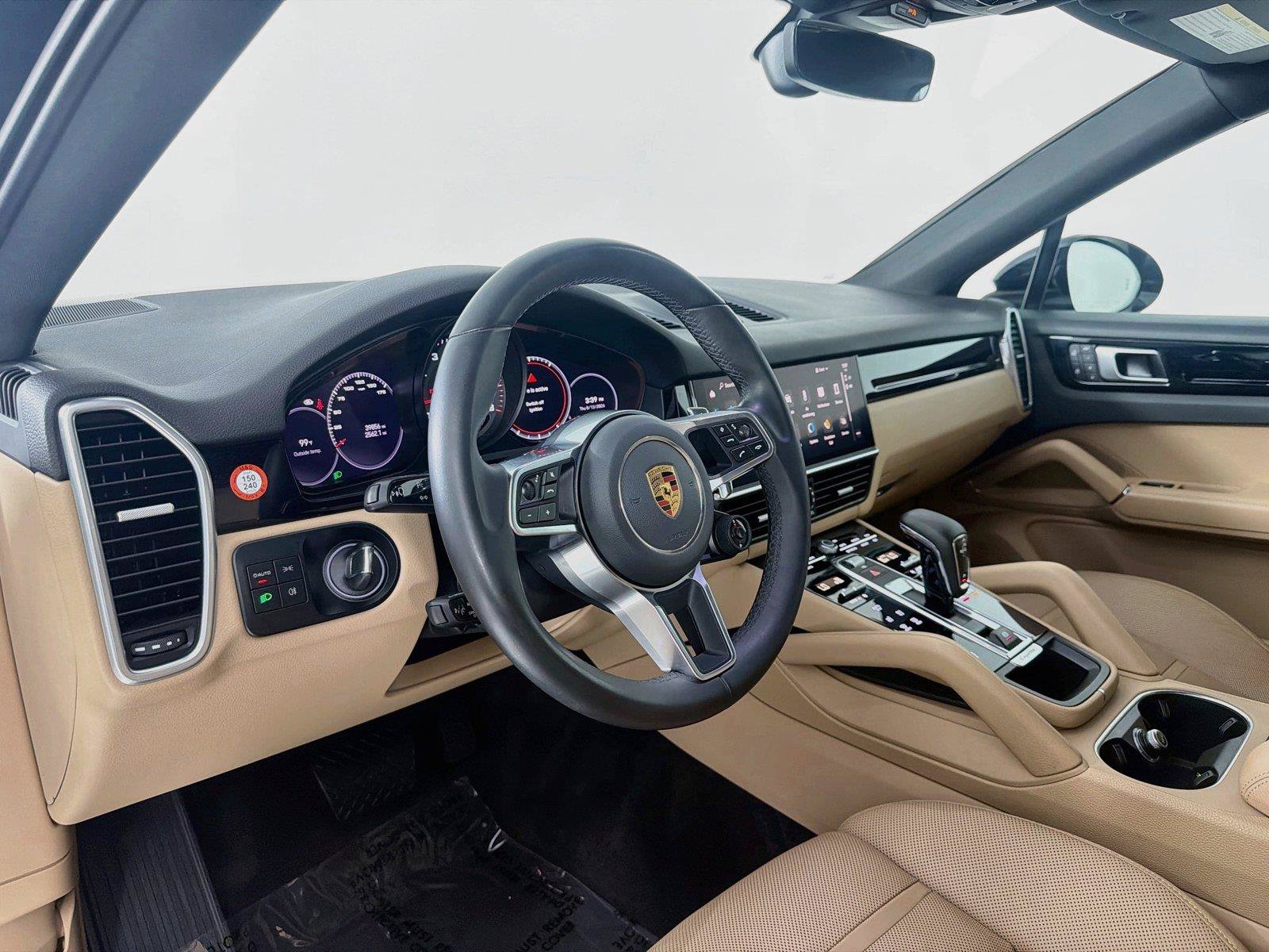 Certified 2023 Porsche Cayenne Platinum Edition AWD/4WD image 4
