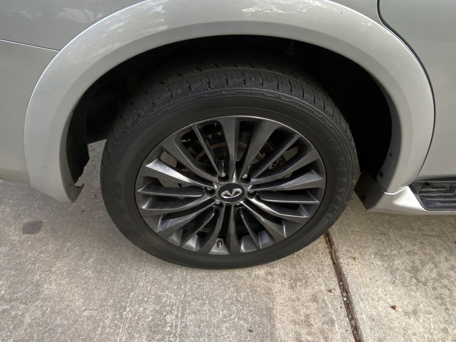 Used 2021 INFINITI QX80 Premium Select w/ All-Season Package image 28