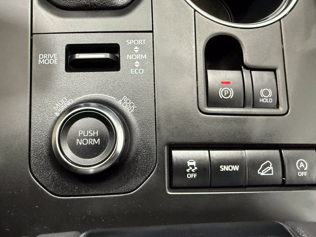Used 2022 Toyota Highlander XSE AWD/4WD image 44