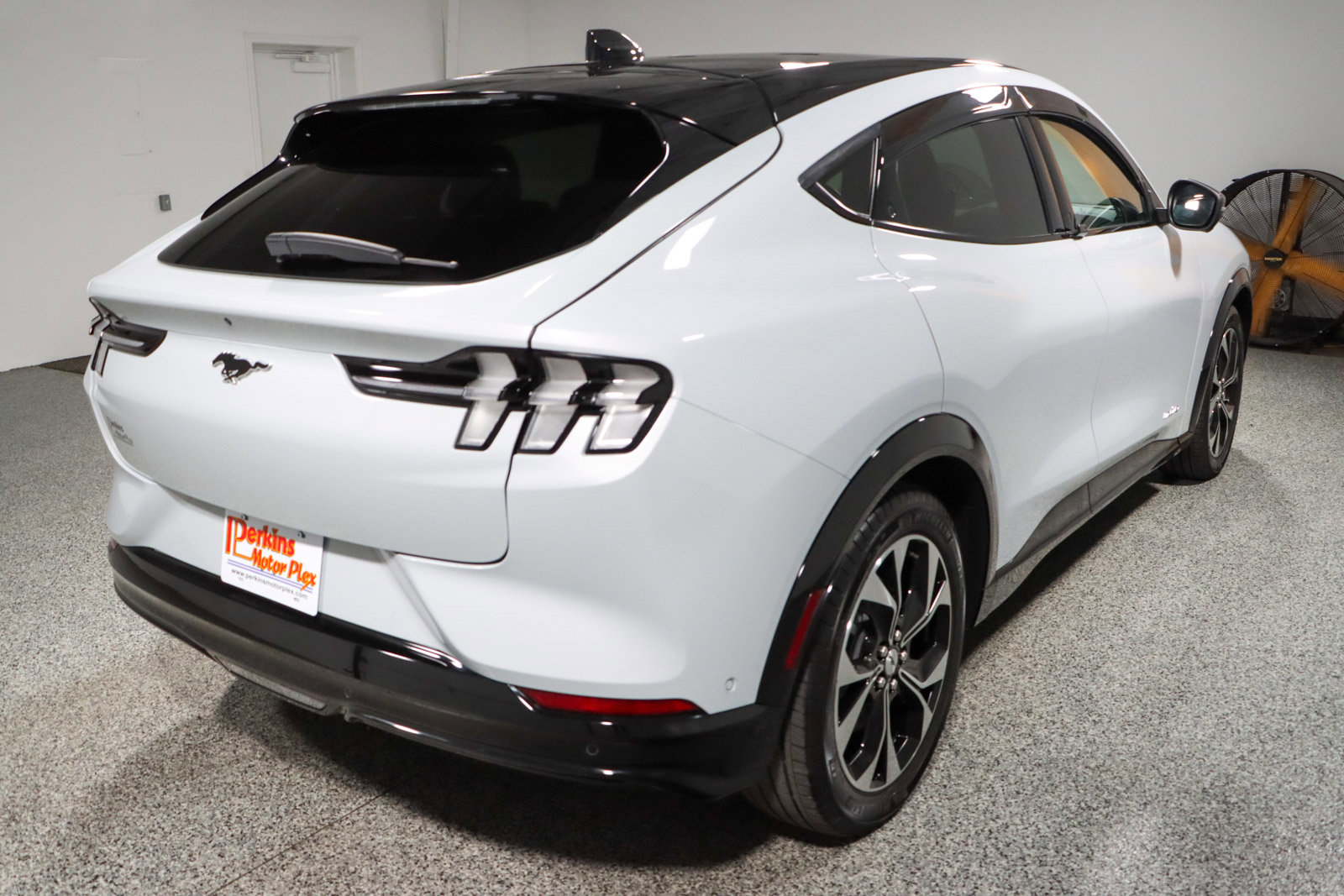 Used 2021 Ford Mustang Mach-E Premium AWD/4WD image 7