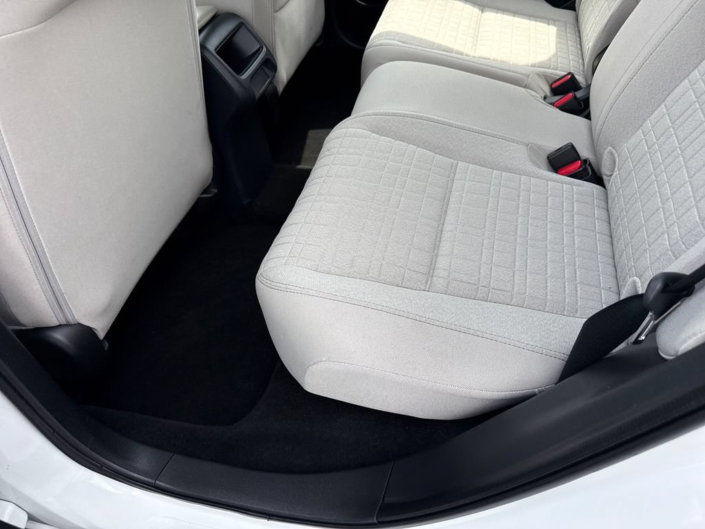 Certified 2025 Honda HR-V LX image 17