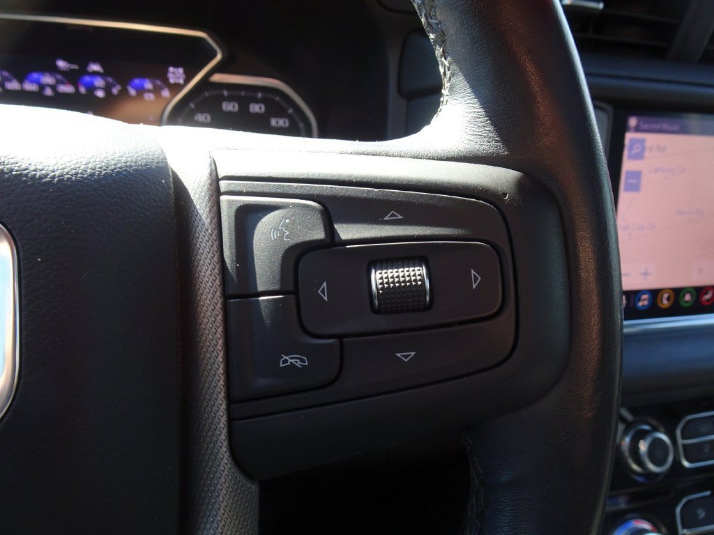 Used 2021 GMC Yukon XL Denali w/ Denali Premium Package AWD/4WD image 25
