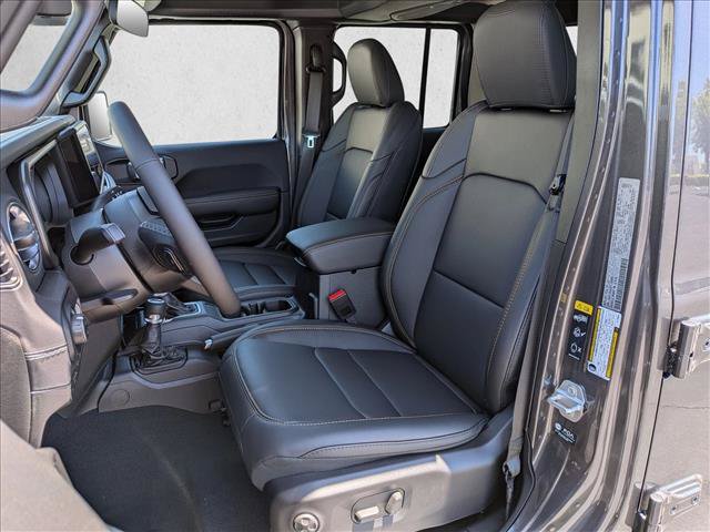 New 2026 Jeep Gladiator Sport AWD/4WD image 4