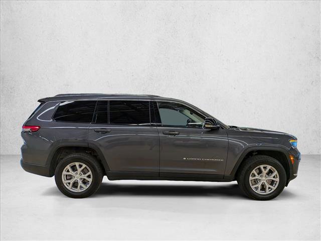 Used 2023 Jeep Grand Cherokee L Limited AWD/4WD image 4