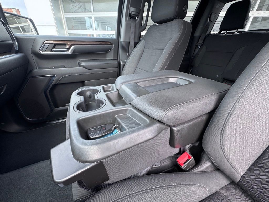 Used 2023 Chevrolet Silverado 1500 LT image 22