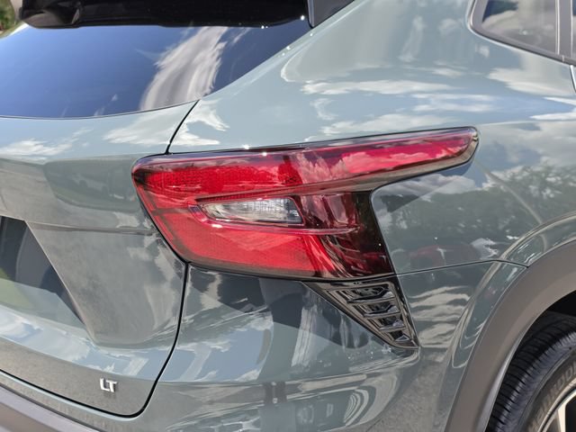 Used 2026 Chevrolet Trax LT w/ LT Convenience Package FWD image 11
