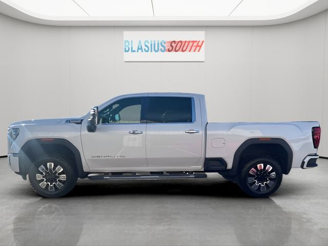 Used 2024 GMC Sierra 3500 Denali w/ Denali Reserve Package AWD/4WD image 6
