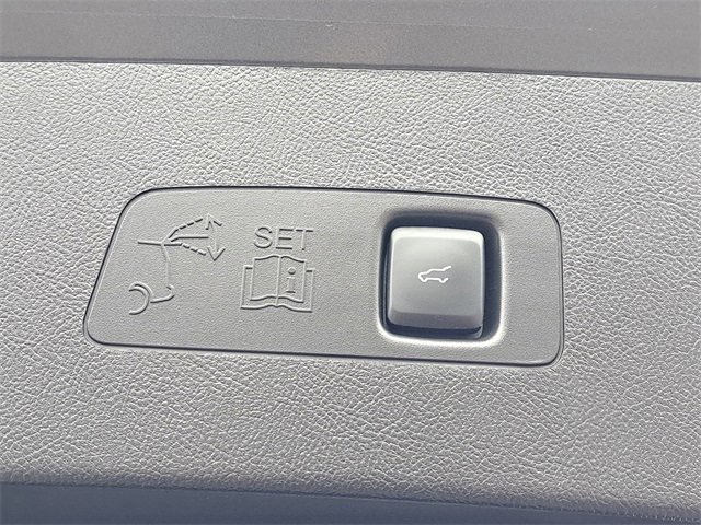 Used 2026 Lincoln Corsair Premiere w/ Towing Package image 28