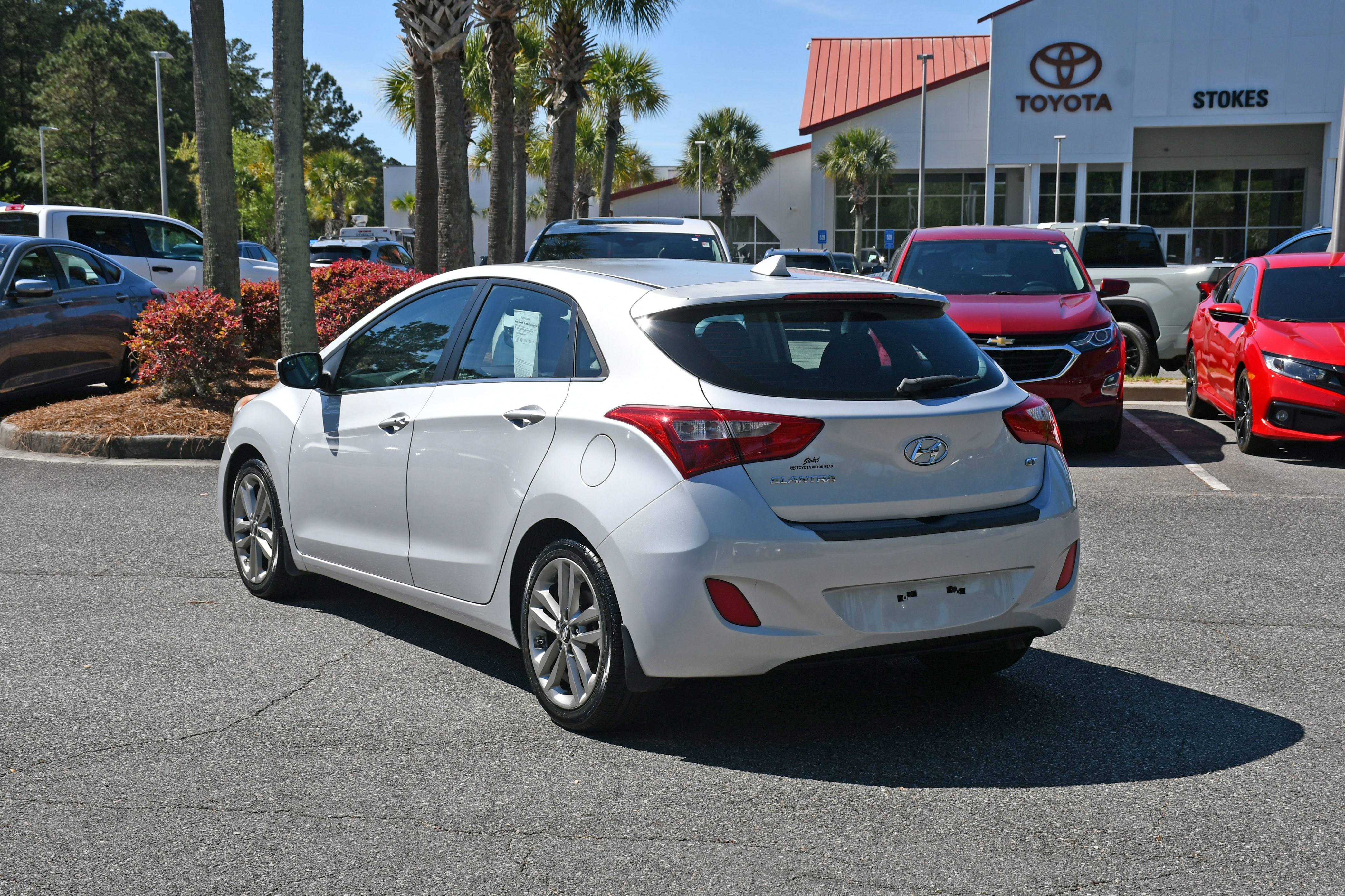 Used 2016 Hyundai Elantra GT w/ Option Group 02 FWD image 3