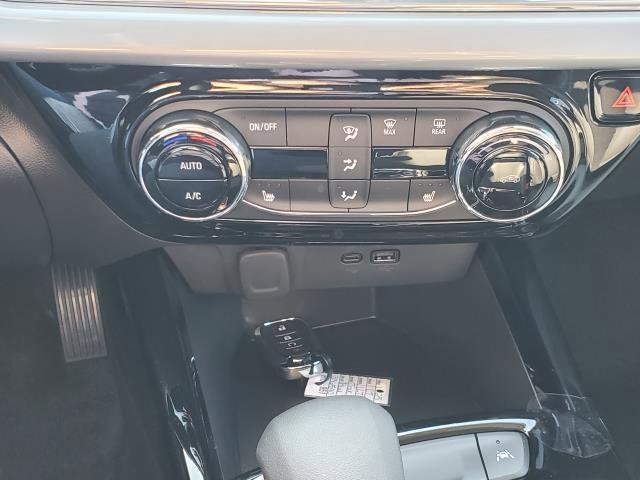 New 2025 Chevrolet Trax LT w/ Driver Confidence Package image 18