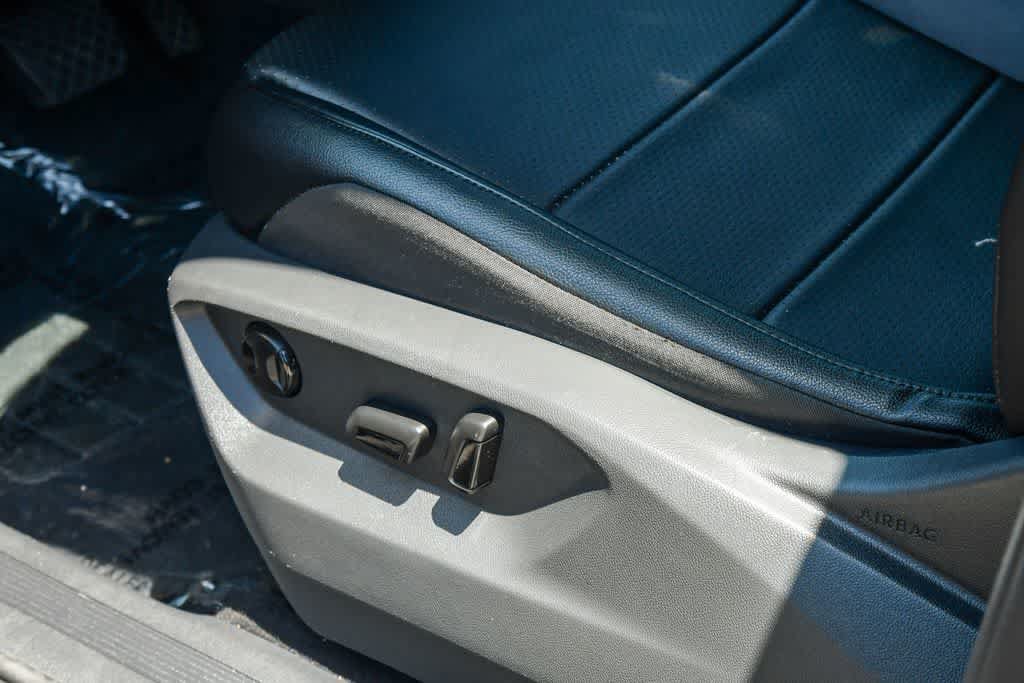 Used 2020 Volkswagen Tiguan SE w/ Panoramic Sunroof Package FWD image 25