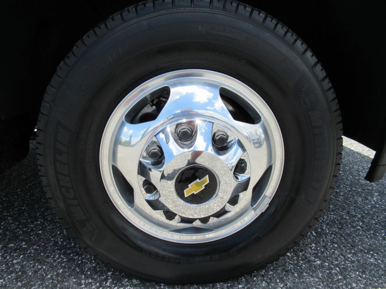 Used 2021 Chevrolet Silverado 3500 High Country AWD/4WD image 9