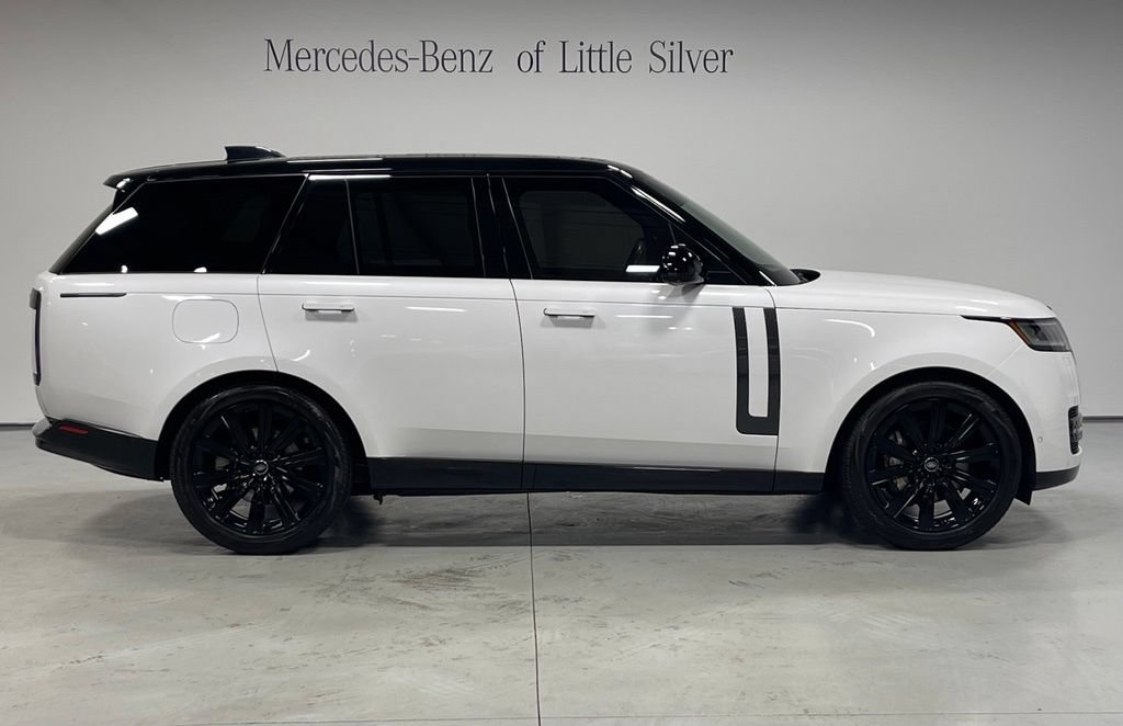 Used 2025 Land Rover Range Rover SE AWD/4WD image 7