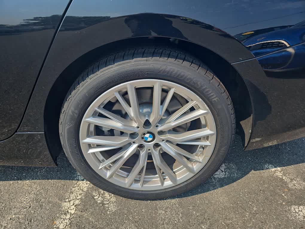 Used 2023 BMW 330i xDrive Sedan w/ Driving Assistance Package AWD/4WD image 18