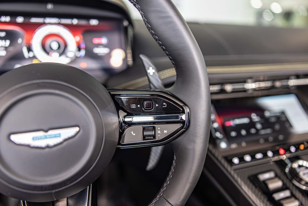 Used 2025 Aston Martin DB12 Convertible RWD image 25