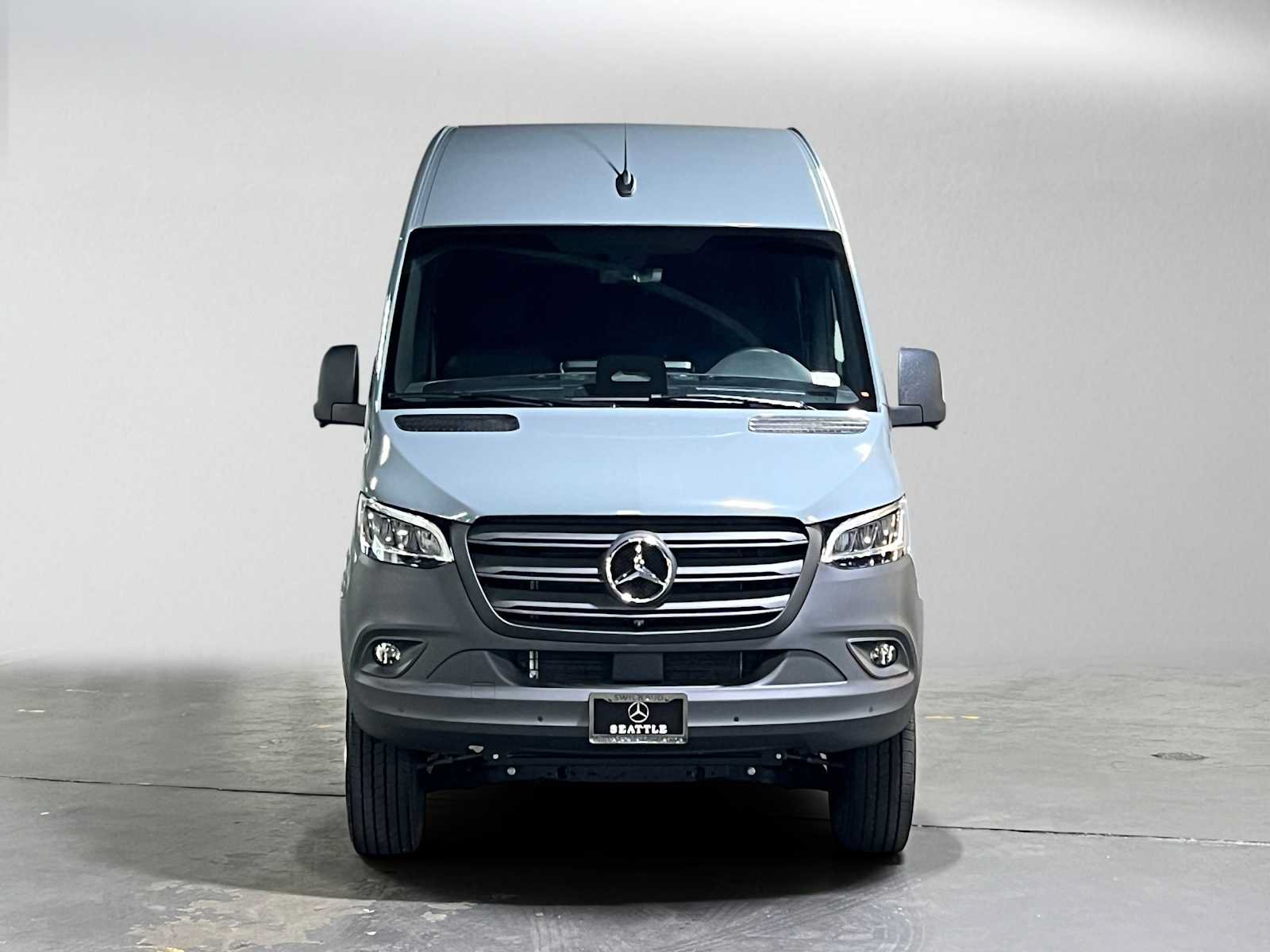 Used 2026 Mercedes-Benz Sprinter 2500 image 8
