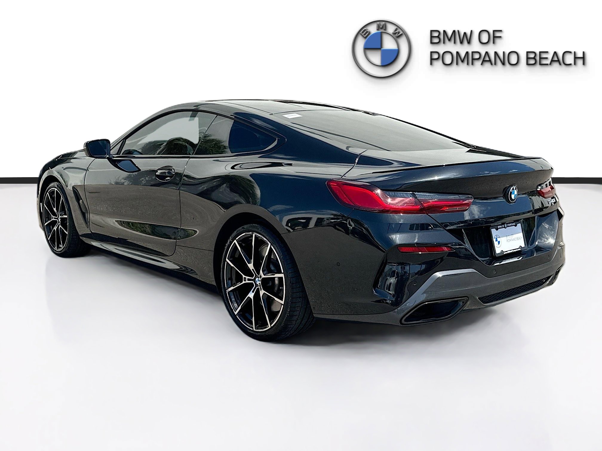 Used 2023 BMW 840i Coupe w/ M Sport Professional Package image 5
