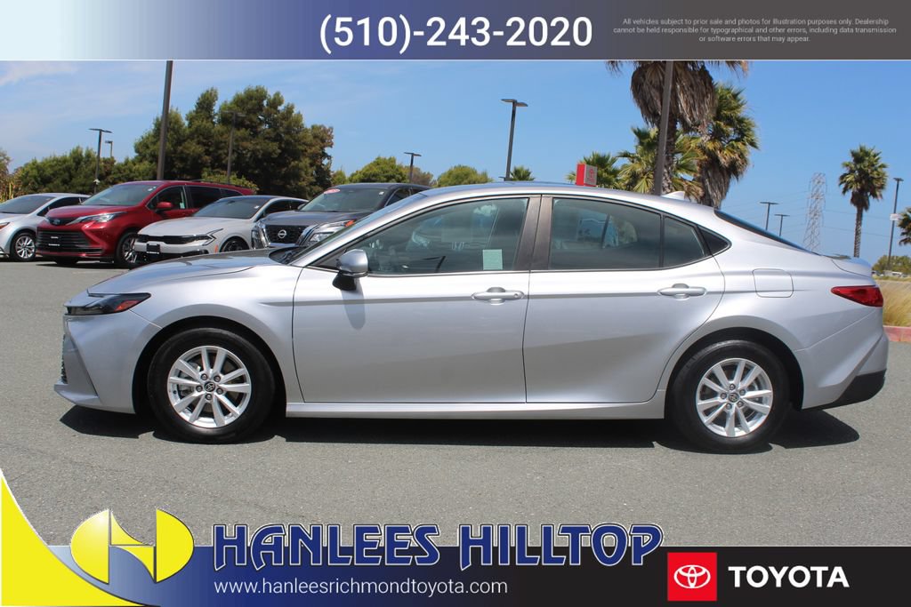 Used 2025 Toyota Camry LE FWD image 2