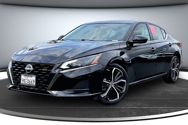 Certified 2024 Nissan Altima 2.5 SR FWD image 3