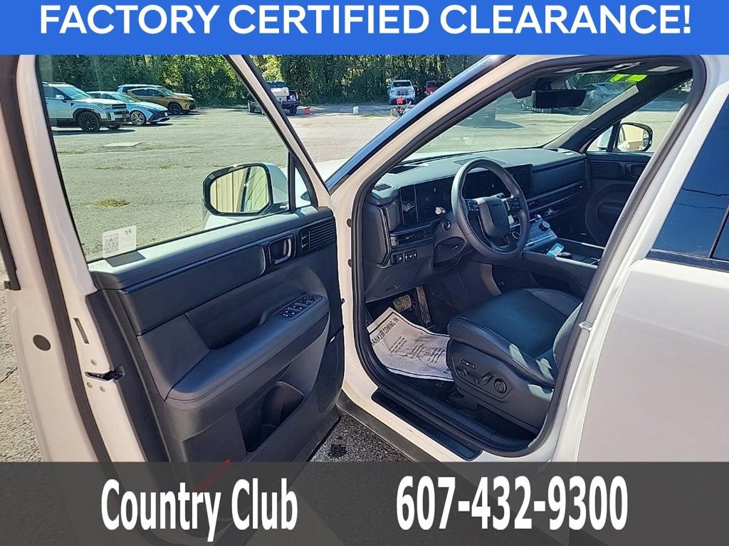 Used 2025 Hyundai Santa Fe Calligraphy image 10
