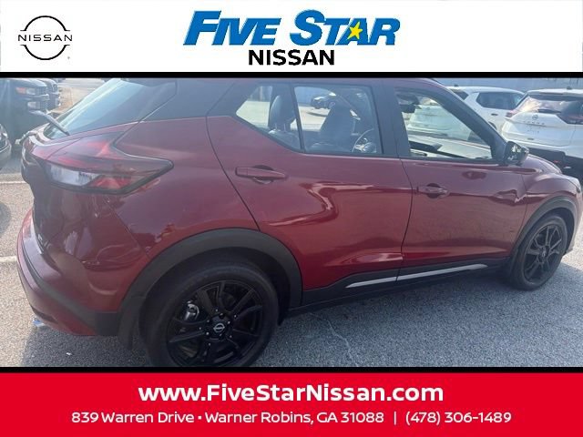 Used 2023 Nissan Kicks SR w/ SR Premium Package FWD image 8