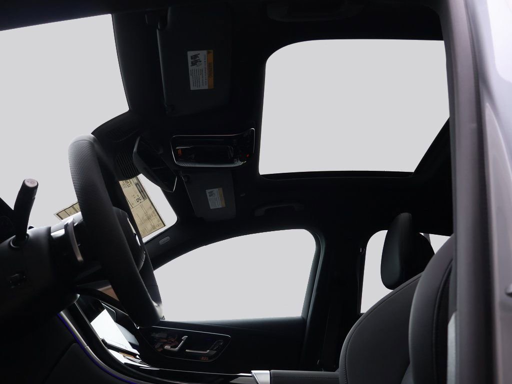 Certified 2025 Mercedes-Benz GLC 300 4MATIC image 40