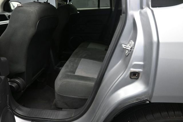Used 2016 Jeep Compass Sport FWD image 19