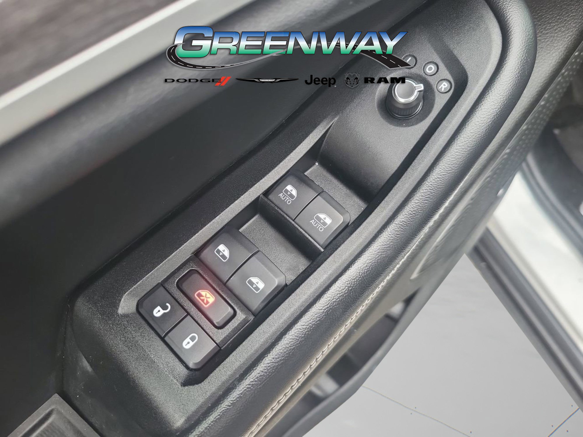 Used 2022 Jeep Grand Cherokee L Limited image 18