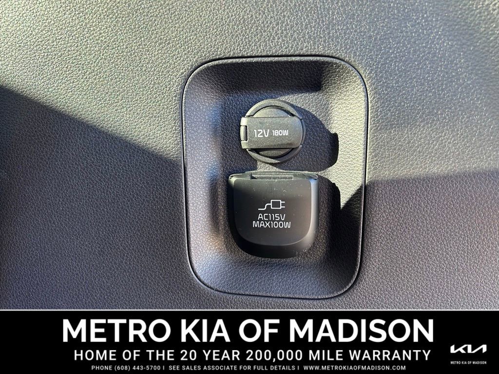 Used 2023 Kia Carnival SX Prestige image 50