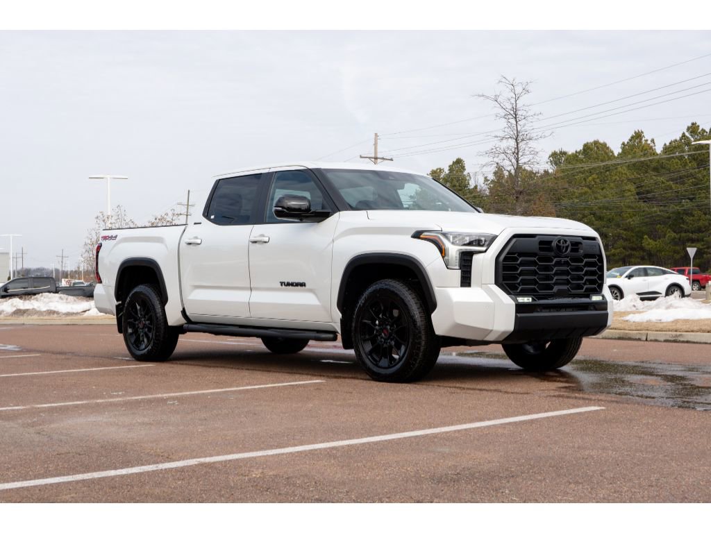 Used 2025 Toyota Tundra Limited image 3