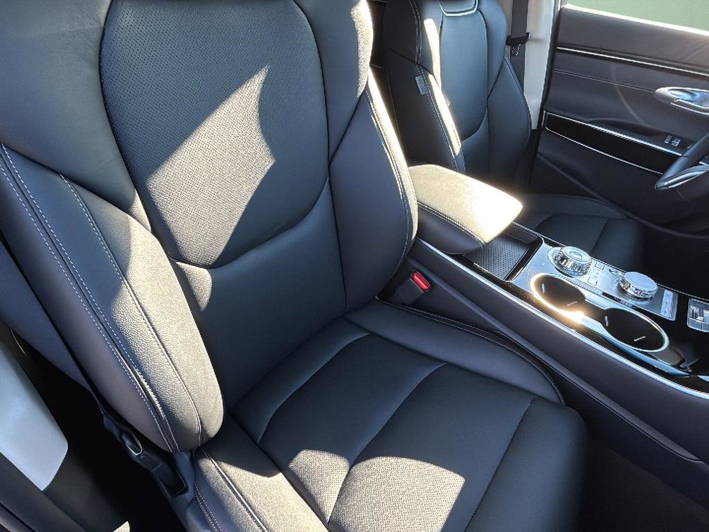 Certified 2026 Genesis GV70 2.5T image 50