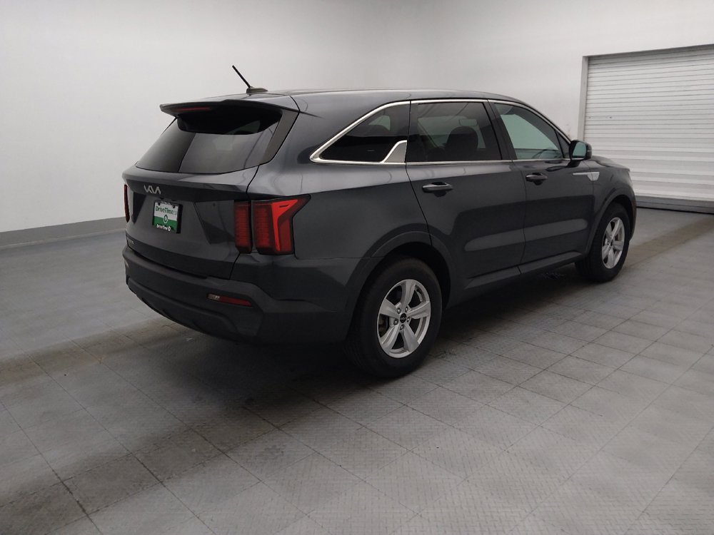 Used 2023 Kia Sorento LX FWD image 10