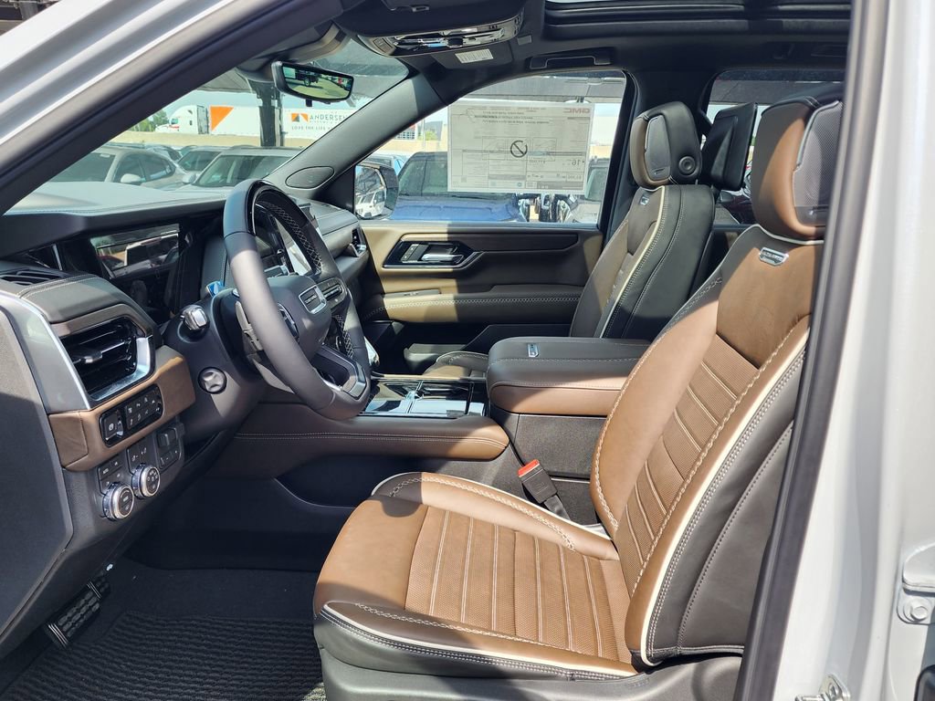 New 2026 GMC Yukon XL Denali Ultimate AWD/4WD image 17