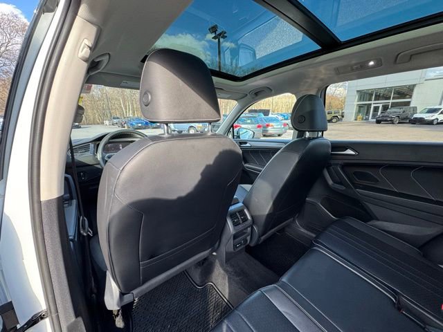Certified 2022 Volkswagen Tiguan SE w/ Panoramic Sunroof Package image 11