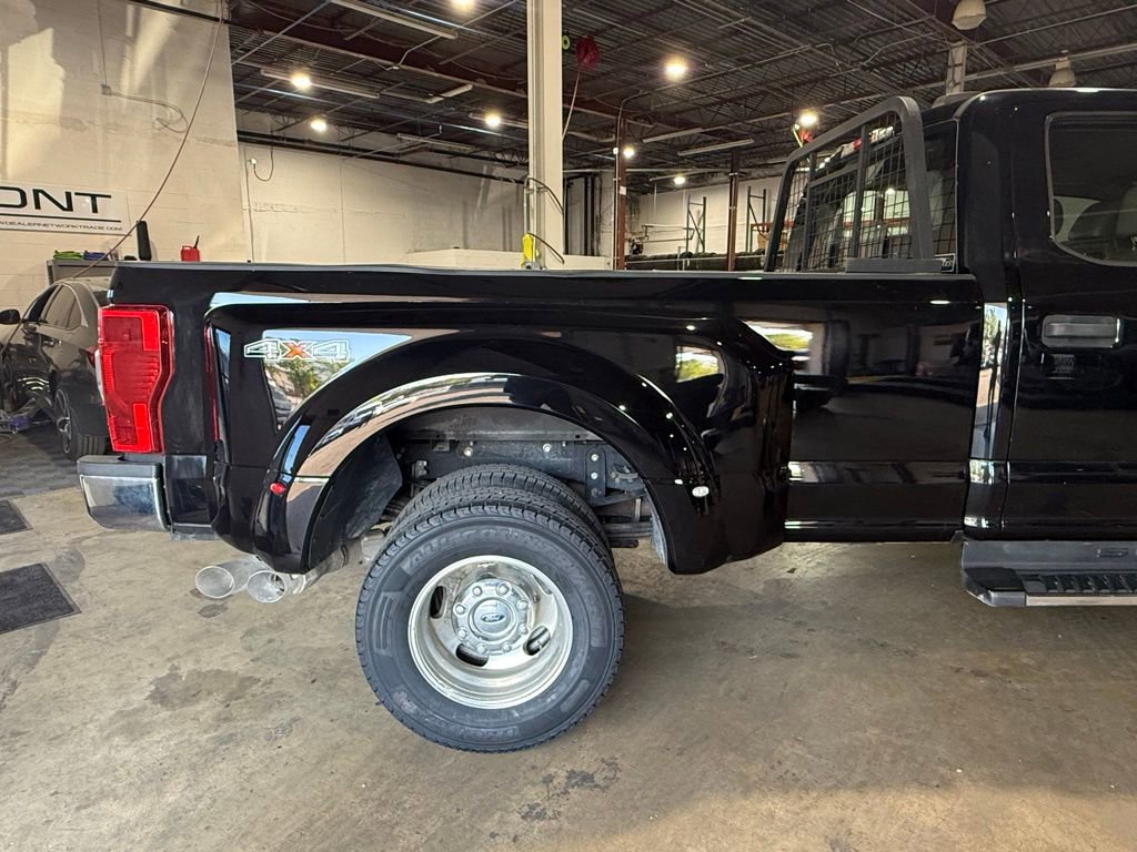 Used 2020 Ford F350 XL w/ STX Appearance Package AWD/4WD image 13