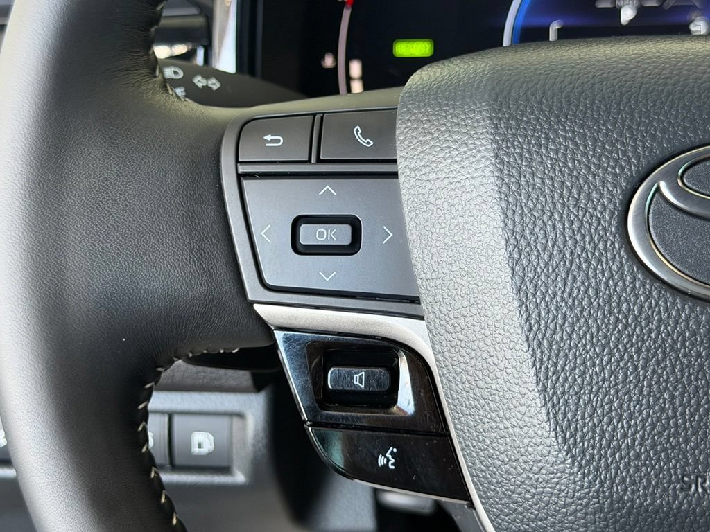 Certified 2026 Toyota Camry SE FWD image 24