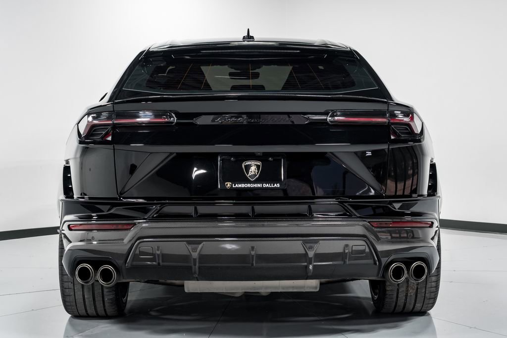 Used 2023 Lamborghini Urus Performante AWD/4WD image 4